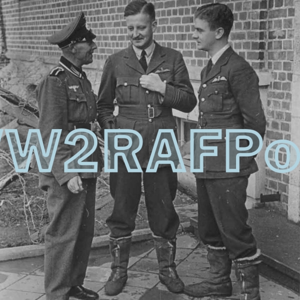 SL S S Murray and PO A B Thompon in Berlin - SP004